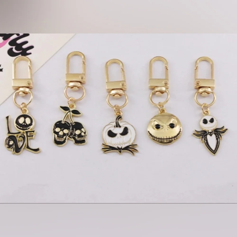 N/A charming gold